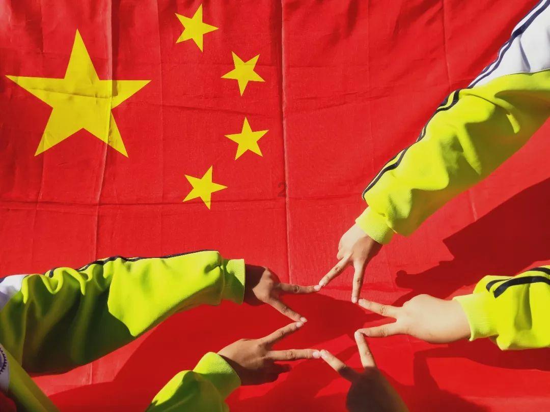 救援聪明男孩